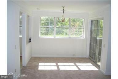 9298 Cardinal Forest Ln unit 101, Lorton, VA 22079 - photo 3