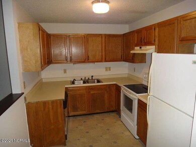 126 Marlene Dr, Jacksonville, NC 28546 - photo 4