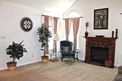 1038 Burgundy Cir, Pennsburg, PA 18073 - photo 5