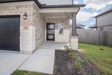 2922 Godric Hollow Ln, Rosenberg, TX 77471 - photo 3