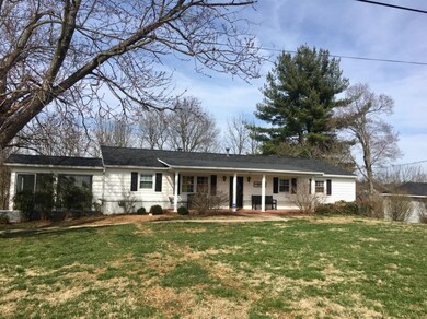 70 Marie Dr, Danville, KY 40422 - photo 2