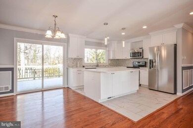 9710 Tuckerman St, Lanham, MD 20706 - photo 7