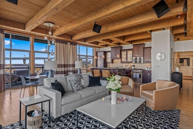 Harbor Front unit 302, Milwaukee, WI 53202 - photo 6