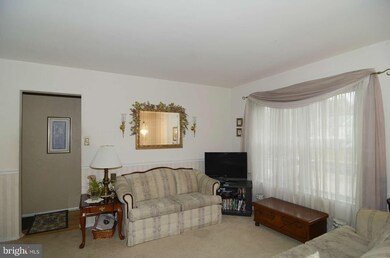 7450 Jennifer Way, Sykesville, MD 21784 - photo 3