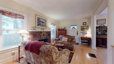 12 Pleasant St, Essex Junction, VT 05452 - photo 3