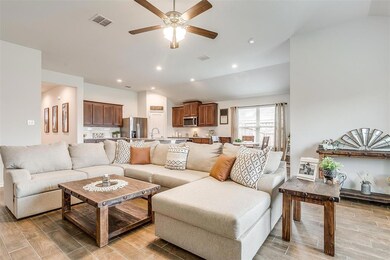 6509 Boot Jack Dr, Joshua, TX 76058 - photo 6