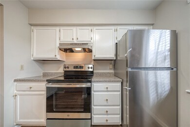 Kitchen offers new stainless steel electric stove,