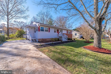 603 Delano Dr SE, Vienna, VA 22180 - photo 5