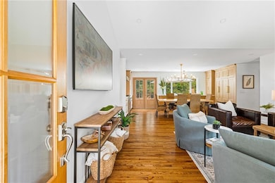 181 Brooke Dr, Alpharetta, GA 30009 - photo 2