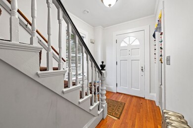 22 N Warren St, Woburn, MA 01801 - photo 7