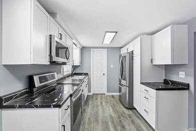 332 W Pleasant St, Churubusco, IN 46723 - photo 7