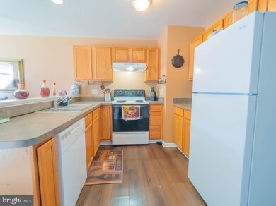 28 Sanford Dr, Bunker Hill, WV 25413 - photo 6