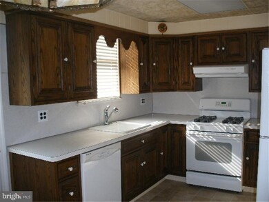 254 W Plumstead Ave, Lansdowne, PA 19050 - photo 5