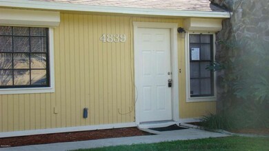 4839 Fresno St 023