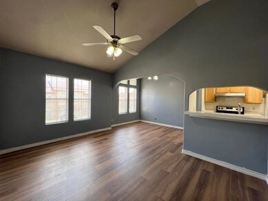 9802 Cantera Ct unit 206B, Laredo, TX 78045 - photo 3