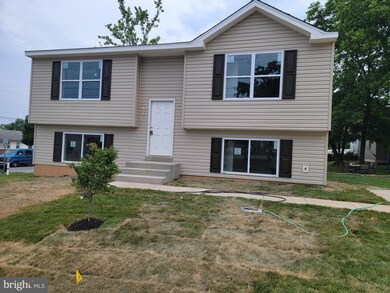 6700 Duluth St, Hyattsville, MD 20785 - photo 2