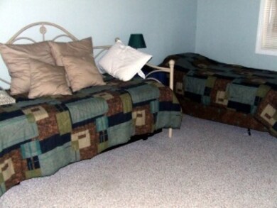 13-3 White Oak Ln unit 3, Lincoln, NH 03251 - photo 7