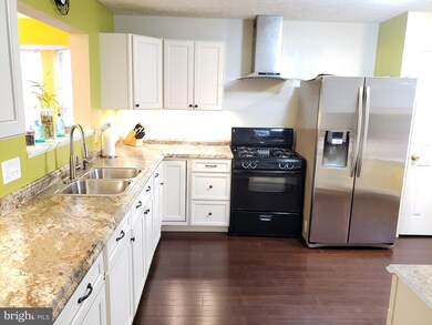 302 Rover Ct, Stafford, VA 22554 - photo 3