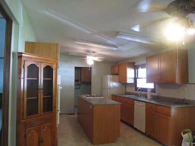 7 Kitchen