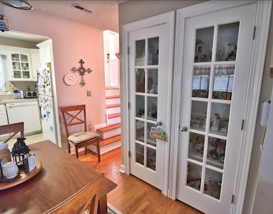 306 Village Dr, Frankfort, KY 40601 - photo 6