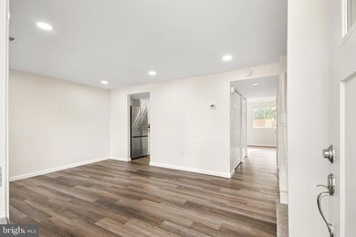 7186 Glenmeadow Ct, Frederick, MD 21703 - photo 2