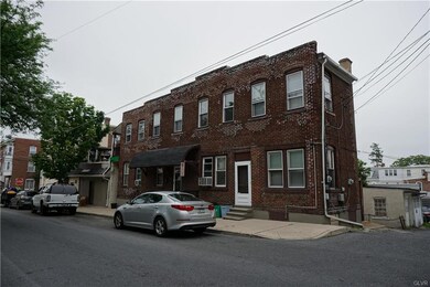 384 W Washington St, Allentown, PA 18102 - photo 2