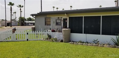 2217 Bobolink Cir W
