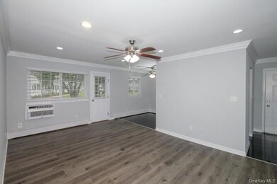 656 Veterans Hwy unit 3-2A, Hauppauge, NY 11788 - photo 3