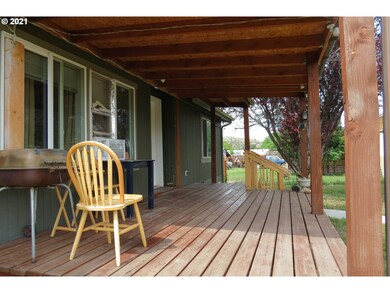 206 Green Acres, Mount Vernon, OR 97865 - photo 4