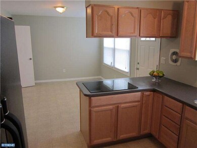 9 Pennypacker Dr, Willingboro, NJ 08046 - photo 2