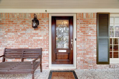 10002 Candlewood Dr, Houston, TX 77042 - photo 2