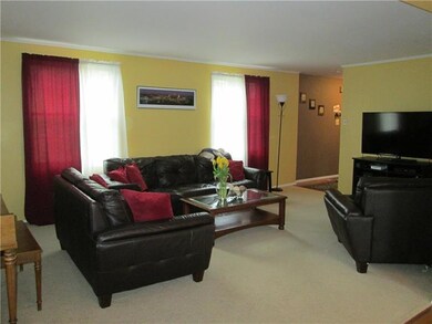 363 Carmell Dr, Pittsburgh, PA 15241 - photo 6