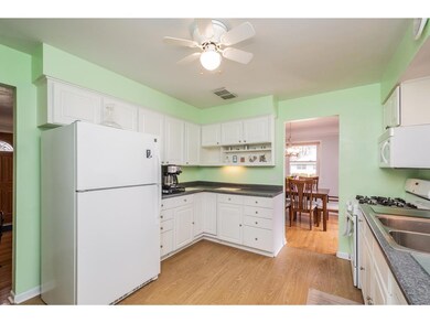 4033 Manor Ln, Des Moines, IA 50310 - photo 5