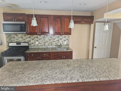 40 Upmanor Rd, Baltimore, MD 21229 - photo 6