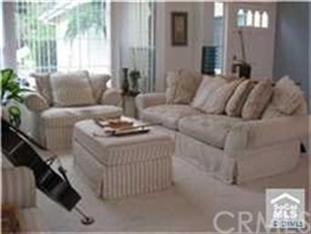 Interior photos taken from previous tenant