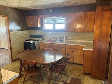 11 Gilmore Ave, Masontown, PA 15461 - photo 7