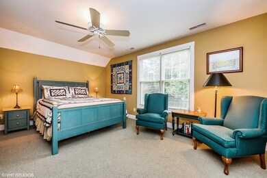 06_3PondPath_14_MasterBedroom_HiRes