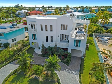 317 E Seaview Cir, Duck Key, FL 33050 - photo 4