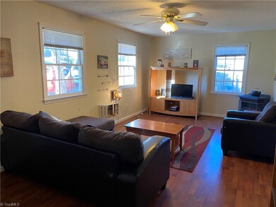 2052 King Ct, Asheboro, NC 27203 - photo 3