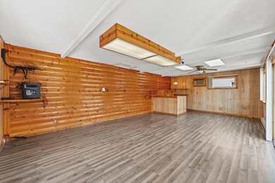 729 W Perry St, Belvidere, IL 61008 - photo 5