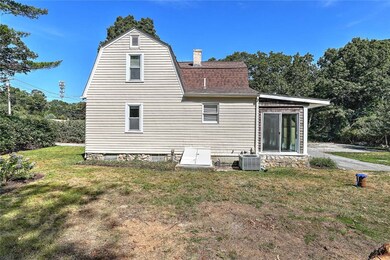 74 Crandall Rd, Tiverton, RI 02878 - photo 4