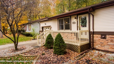 5251 Renee St, Lansing, MI 48911 - photo 3