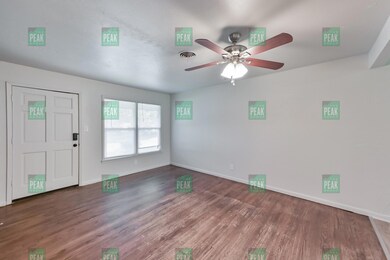 708 W Redbud Dr, Hurst, TX 76053 - photo 3