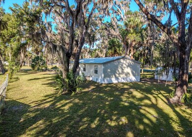 477 NE 214th Ave, Cross City, FL 32628 - photo 4