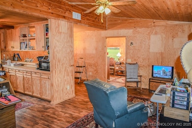 919 N 4210 Rd, Hugo, OK 74743 - photo 4