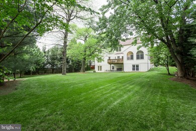 2047 Madrillon Rd, Vienna, VA 22182 - photo 4