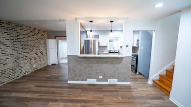 811 E 169th Place, South Holland, IL 60473 - photo 3