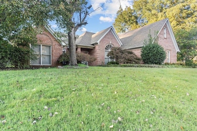 7646 Dexter Run Cir, Cordova, TN 38016 - photo 2