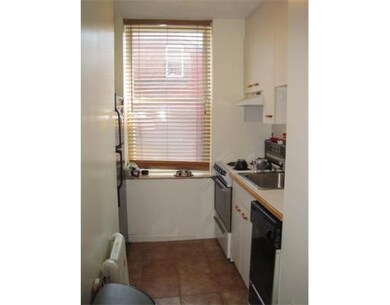 12 Parmenter St unit 3F, Boston, MA 02113 - photo 5