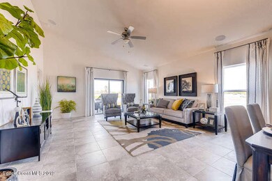 Glenhurst-small-002-9-Living Room-666x44